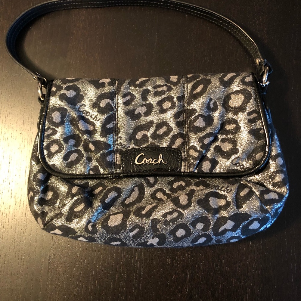 Coach purse - Picture 3 of 3